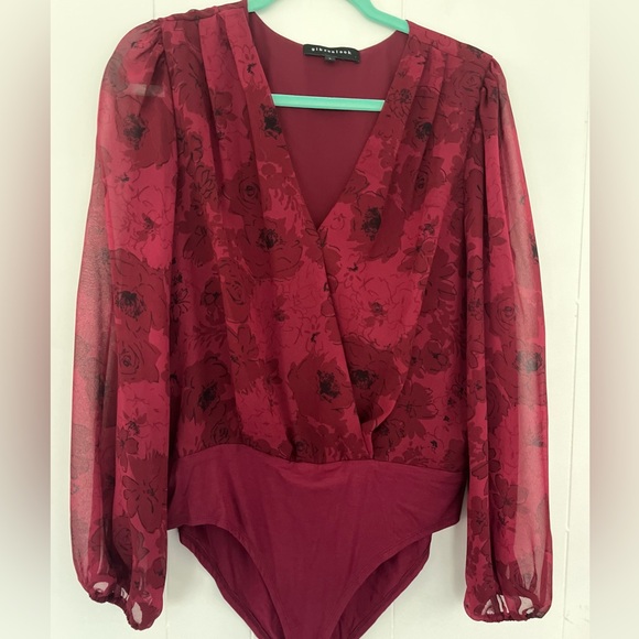Gibson Look Dark Red Floral Blouse Bodysuit Plunging Neckline Size Large - Picture 2 of 14